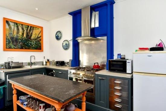 Quirky 4 Bedroom Apartment With Terrace Кардиф Екстериор снимка